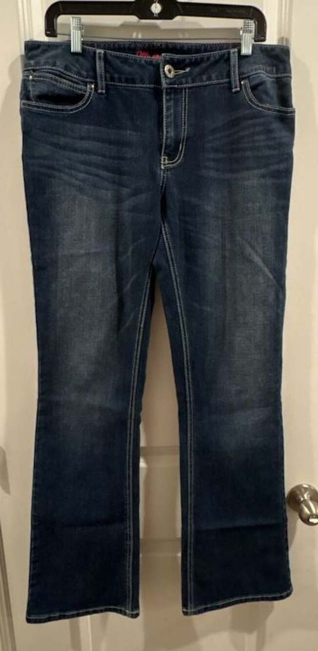 Wrangler Women's Dark Wash Bootcut Embellished Pocket Jeans